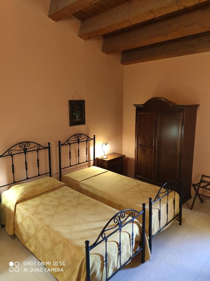 シラクーサ ソレッラ ルナ Bed & Breakfast エクステリア 写真