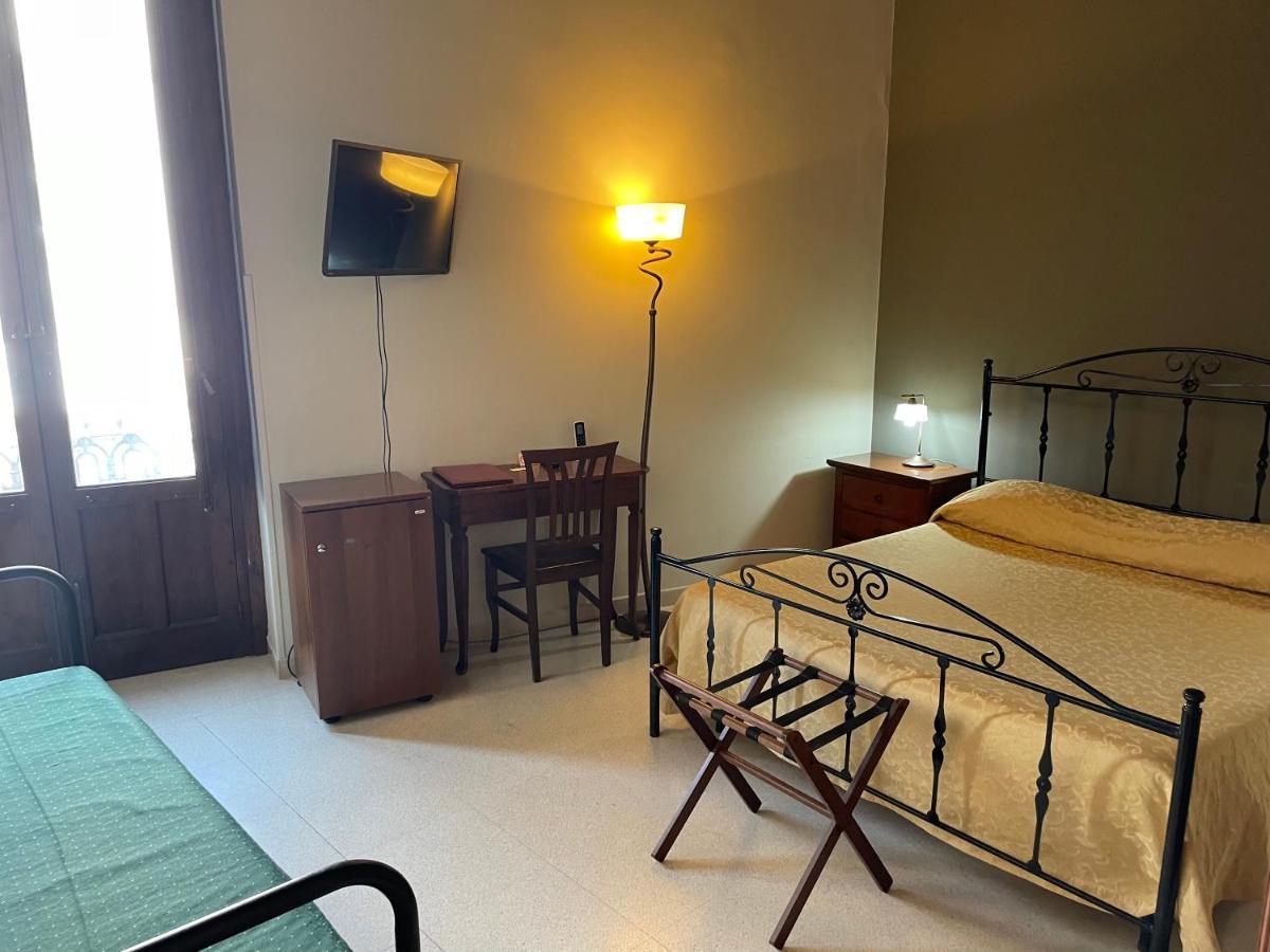 シラクーサ ソレッラ ルナ Bed & Breakfast エクステリア 写真
